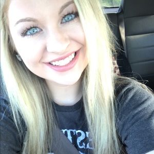 Meet your Posher, Hannah